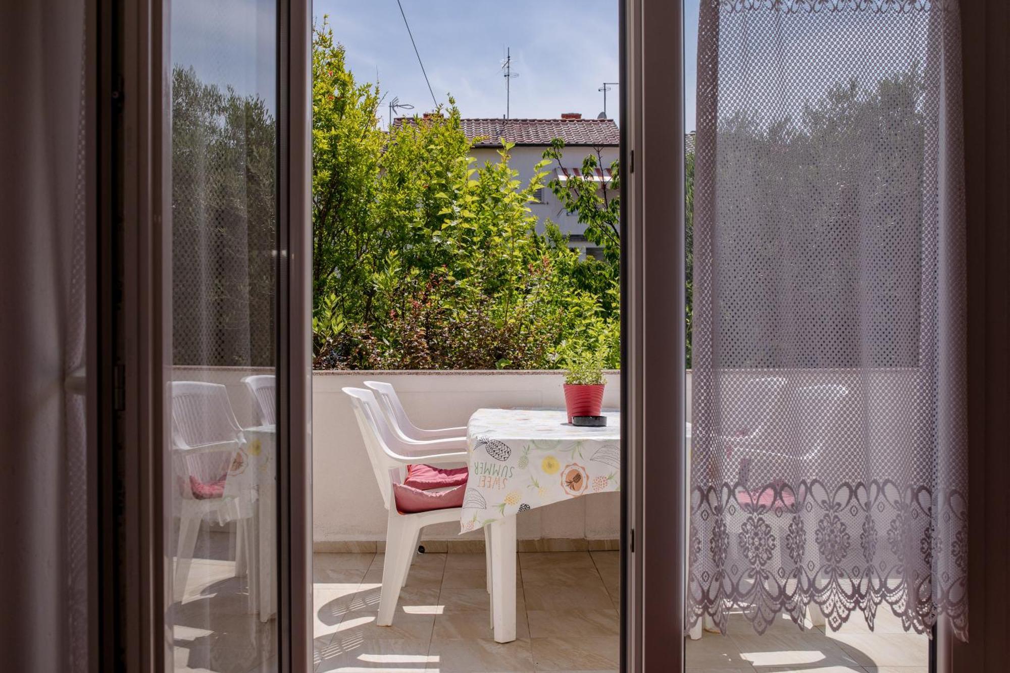 Lovely Meta Apartments Palit Экстерьер фото