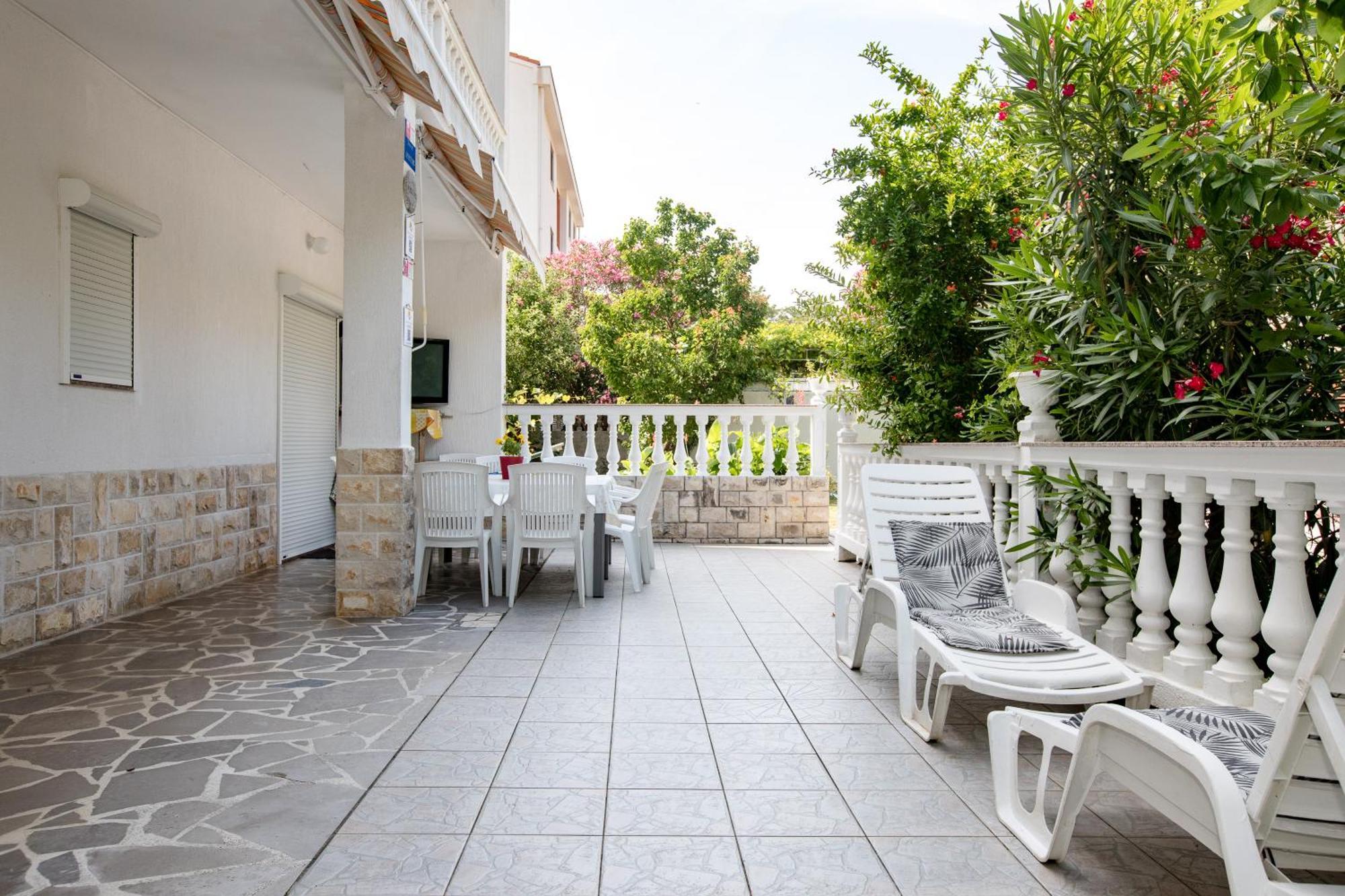Lovely Meta Apartments Palit Экстерьер фото